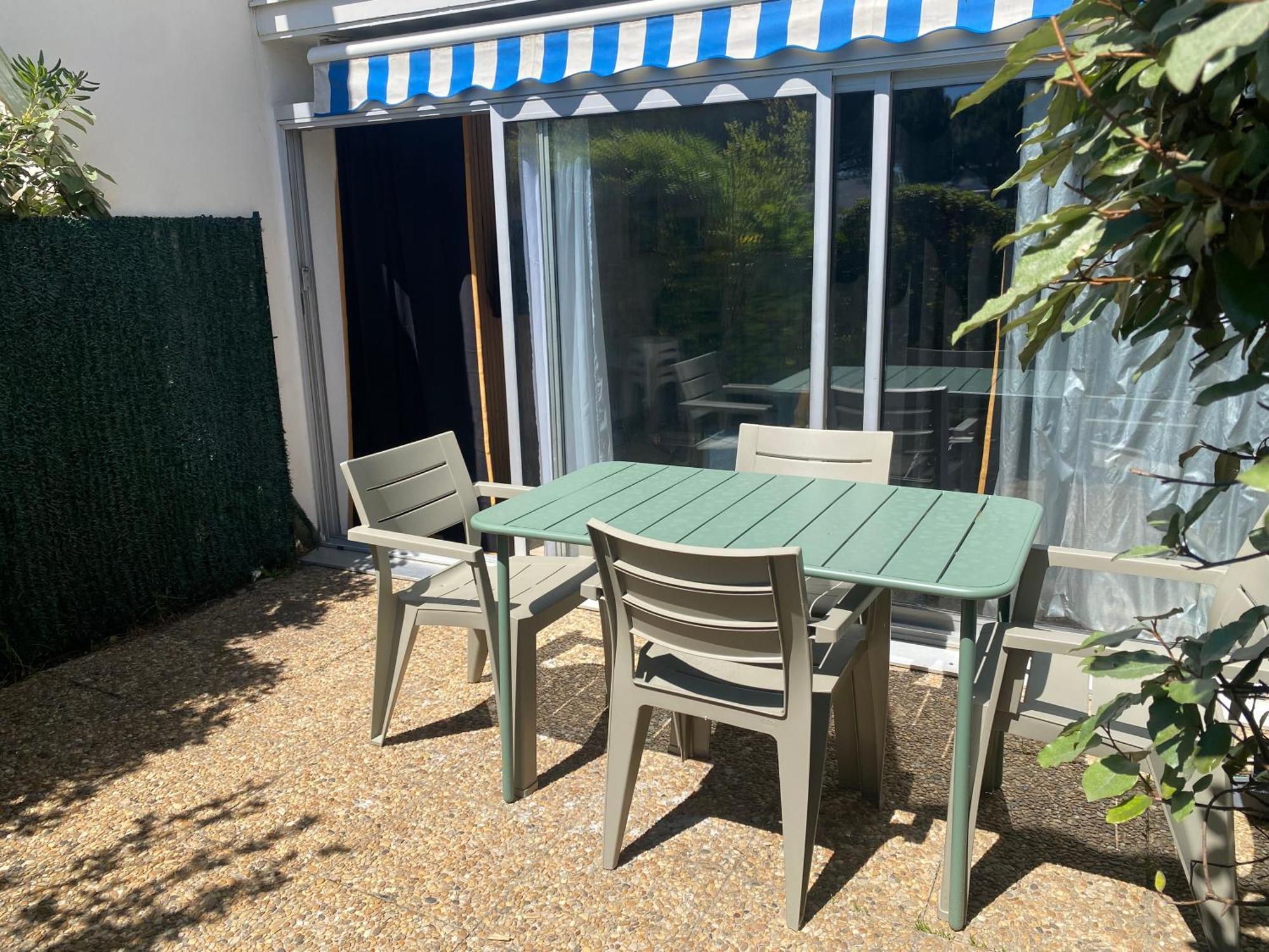 Le Souehla Appart: Beachside Garden Apartment with Pool La Grande-Motte Exterior photo